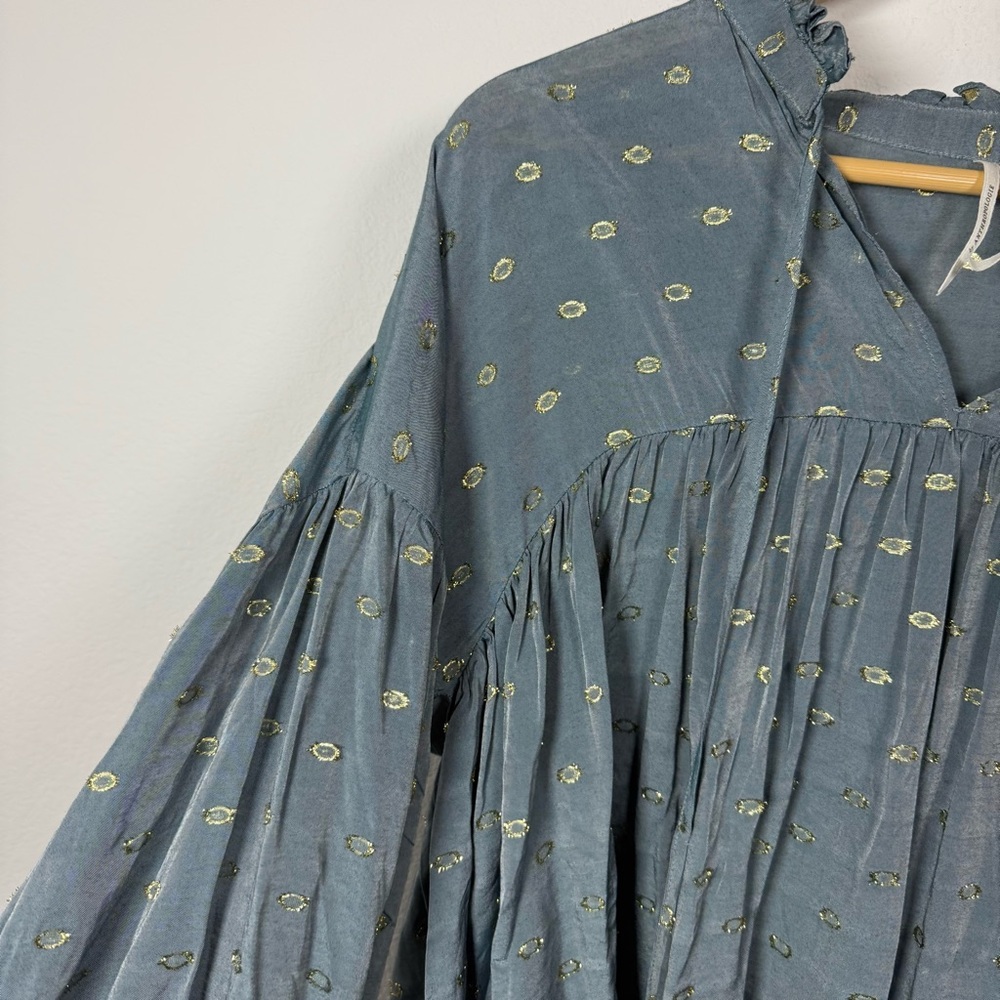 By Anthropologie Women’s Ruffled Peasant Blouse in Blue/Gold Metallic M - Picture 9 of 16
